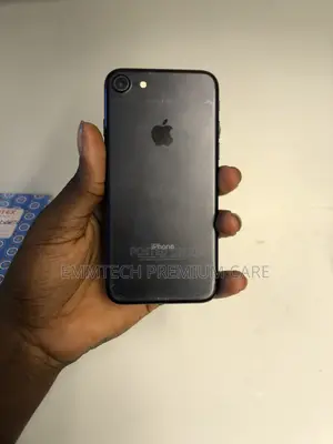 Apple iPhone 7 32 GB Black