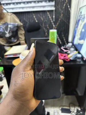 New Apple iPhone 16 128 GB Black