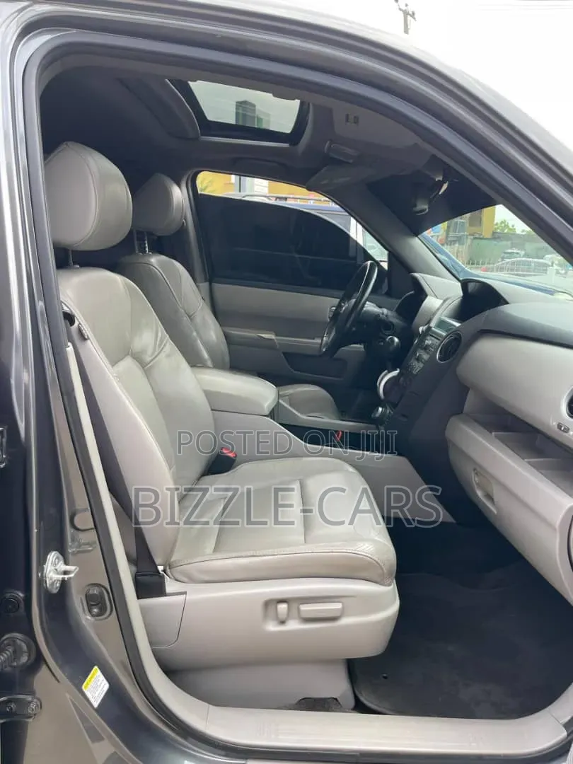 Honda Pilot 2011 Gray