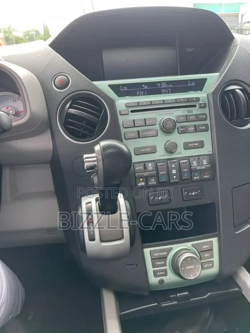 Honda Pilot 2011 Gray