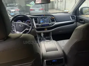 Toyota Highlander 2017 Blue