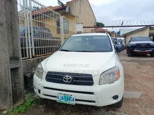 Toyota RAV4 2008 White