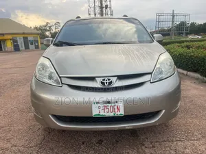 Toyota Sienna 2006 Gray