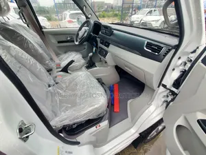 New Toyota Vellfire 2025 White