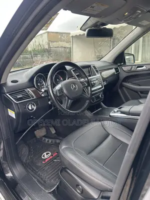 Mercedes-Benz M Class ML350 4MATIC 4dr SUV AWD (3.5L 6cyl 7A) 2014 Black