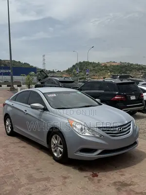 Hyundai Sonata GLS Sedan FWD (2.4L 4cyl 6M) 2011 Blue