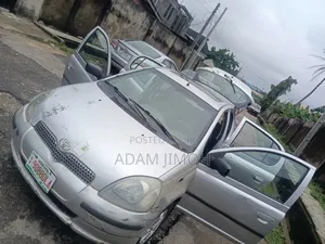 Toyota Yaris 2009 Silver