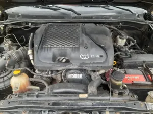 Toyota Hilux 2012 Black