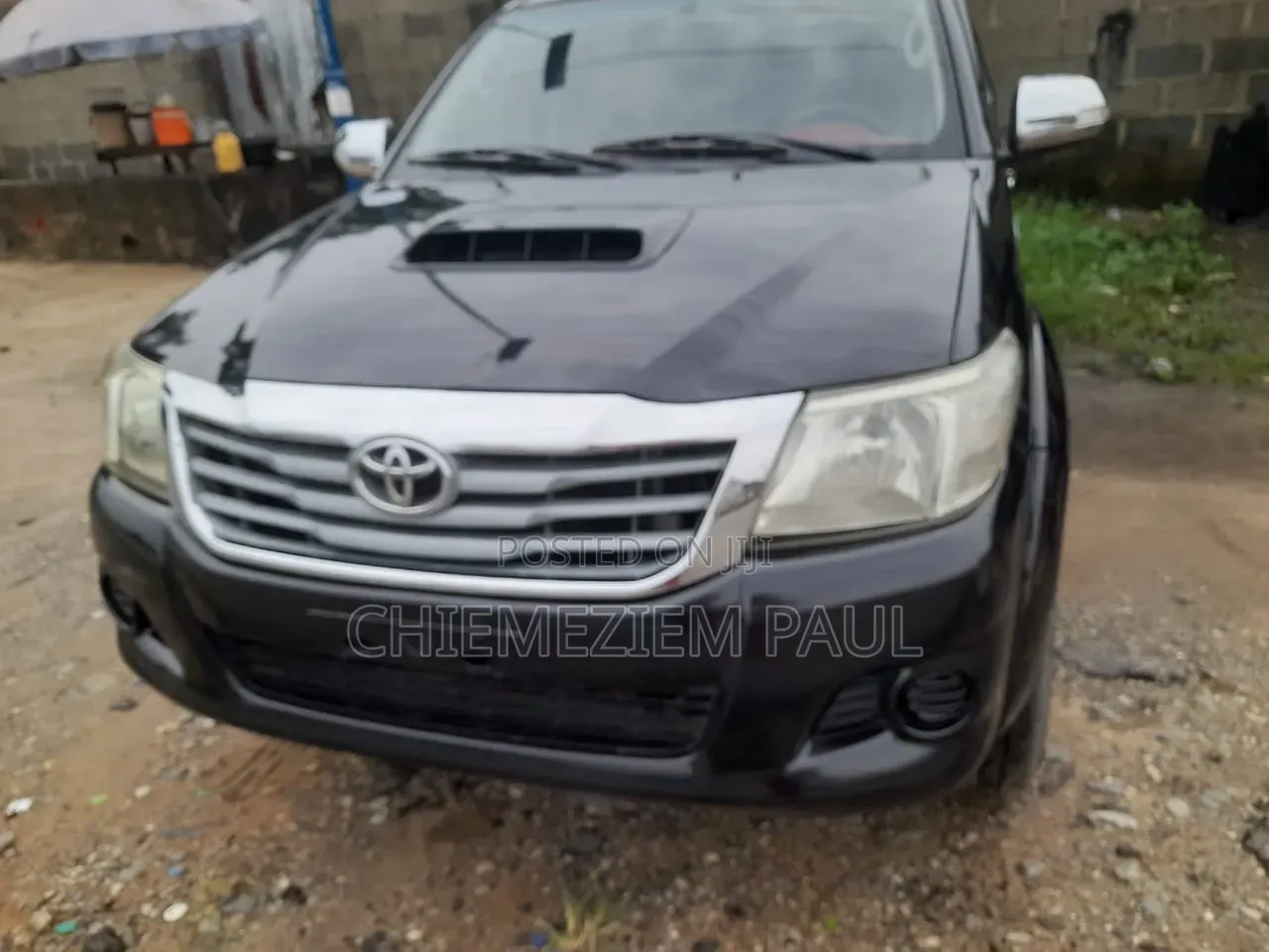 Toyota Hilux 2012 Black