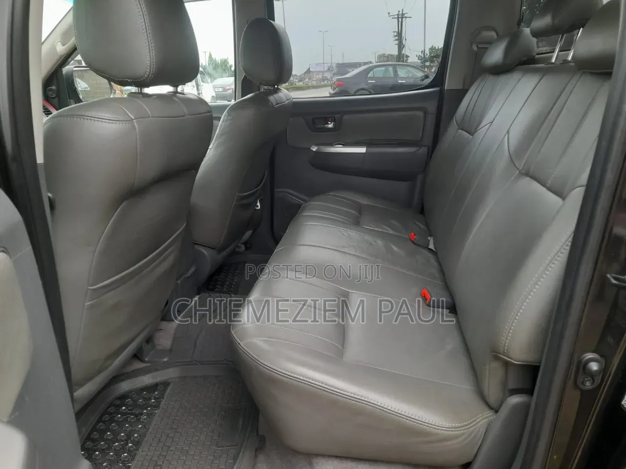 Toyota Hilux 2012 Black