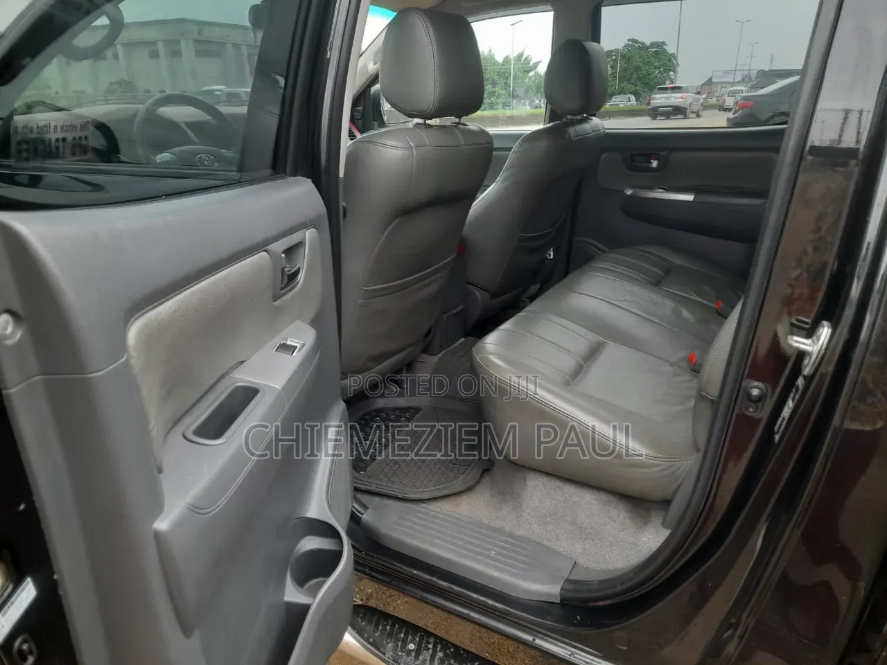 Toyota Hilux 2012 Black