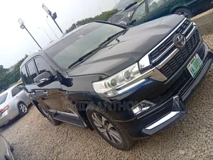 Toyota Land Cruiser 2022 Black