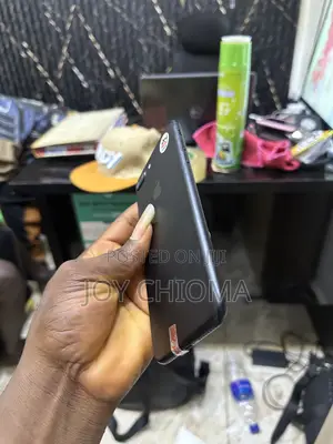 New Apple iPhone 7 Plus 32 GB Black