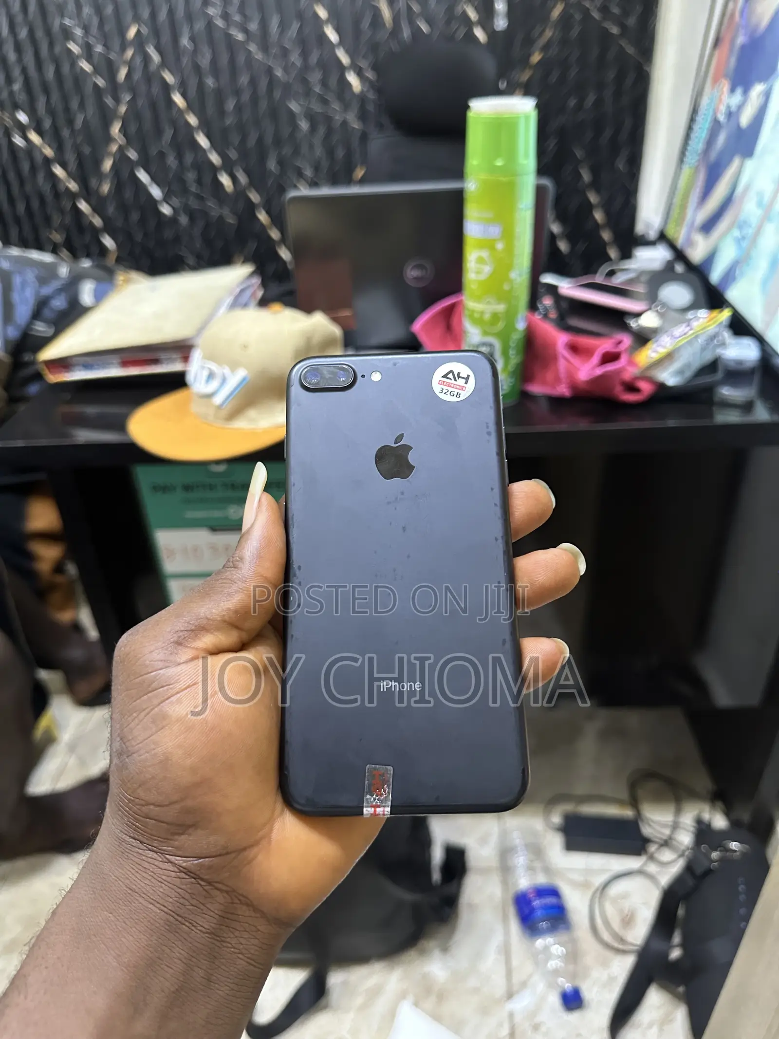 New Apple iPhone 7 Plus 32 GB Black