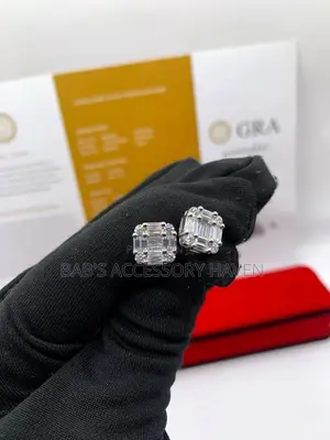 Luxury Gra Certified Moissanite Diamond Stud Earrings