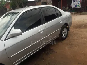 Honda Civic 2005 Silver