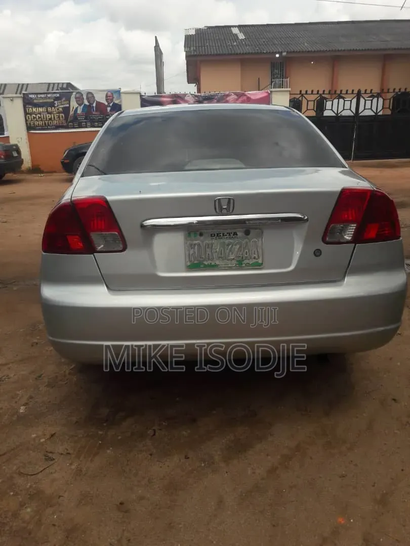 Honda Civic 2005 Silver
