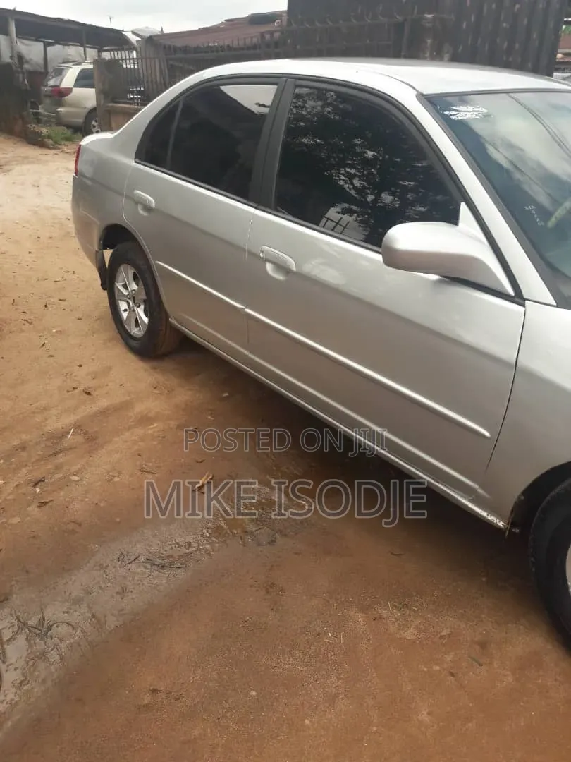 Honda Civic 2005 Silver