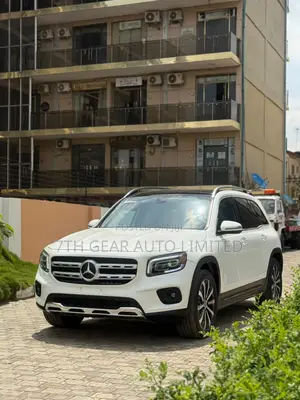 Mercedes-Benz GLB-Class GLB 250 4MATIC 2023 White