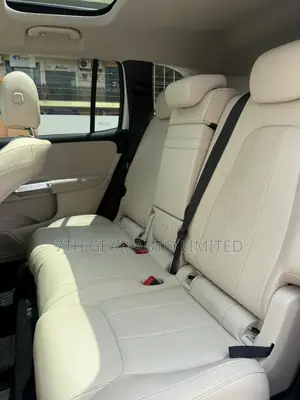 Mercedes-Benz GLB-Class GLB 250 4MATIC 2023 White