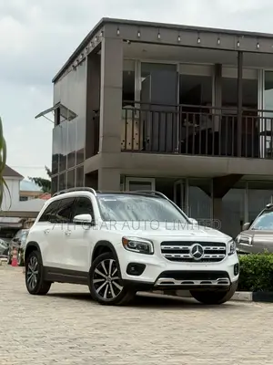 Mercedes-Benz GLB-Class GLB 250 4MATIC 2023 White