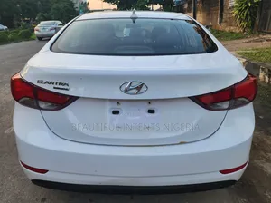 Hyundai Elantra 2014 White
