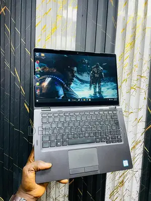 Laptop Dell Latitude 5300 2-in-1 8GB Intel Core i5 SSD 256GB