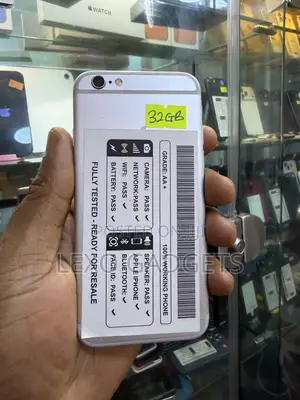 Apple iPhone 6s 32 GB Silver