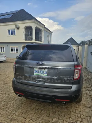 Ford Explorer 2013 Green