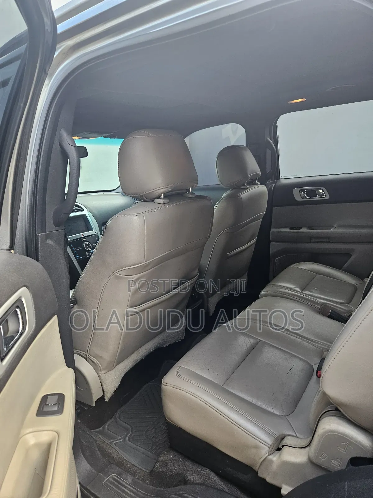 Ford Explorer 2013 Green