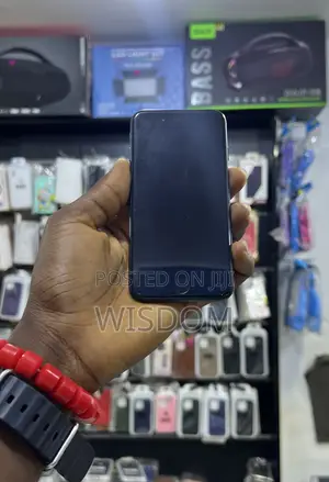 Apple iPhone 7 32 GB Black