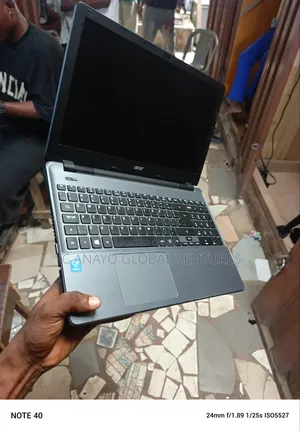 Laptop Acer Aspire E5-531 8GB Intel Core i7 HDD 500GB