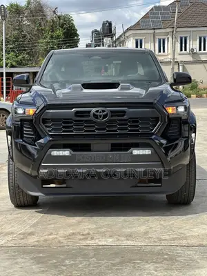Toyota Tacoma TRD Sport Double Cab 4WD 5.0 ft. SB (Automatic) 2025 Black