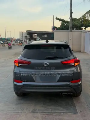 Hyundai Tucson Limited FWD 2016 Gray