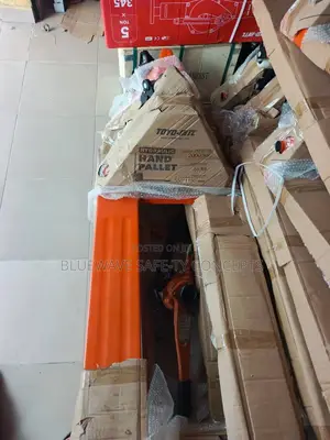 Toyo Hydraulic Hand Pallet 2,000kg (2 Ton)