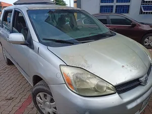 Toyota Sienna 2006 Silver