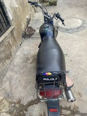 Bajaj Boxer 2020 Brown