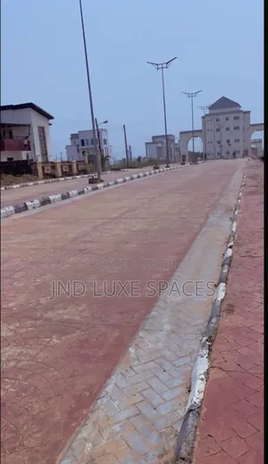 Land in a Well-Secured Estate