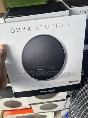 Onyx Studio 9