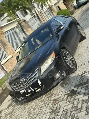 Toyota Camry LE 4dr Sedan (2.5L 4cyl 6A) 2011 Black