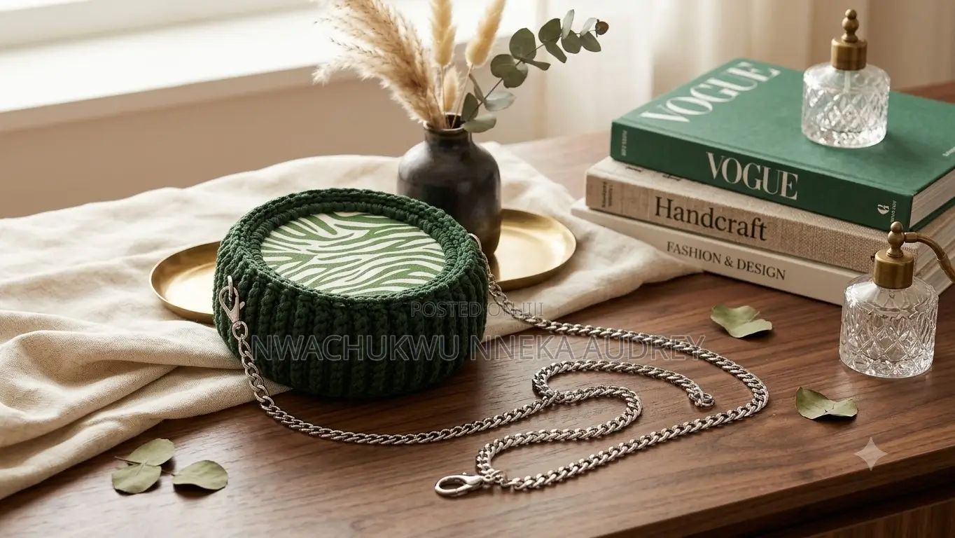 The Forest Zebra Round Bag