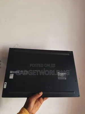 Laptop MSI GS66 Stealth 12UHS 32GB Intel Core i7 SSD 1T