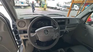 New Suzuki Every 2015 Silver