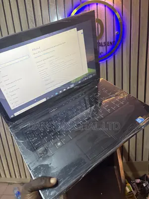 New Laptop Dell Vostro 3500 6GB Intel Core i3 HDD 256GB
