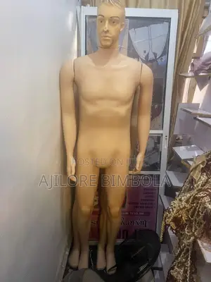 Male Maniqine