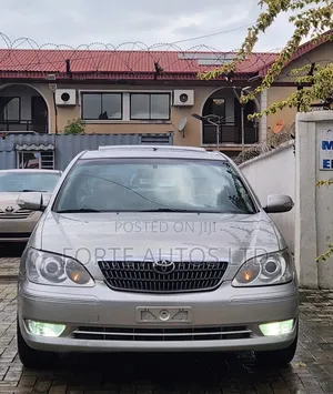 Toyota Camry XLE 4dr Sedan (2.4L 4cyl 5A) 2006 Silver