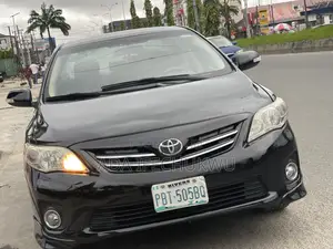 Toyota Corolla 2013 Black