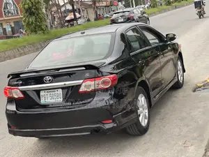 Toyota Corolla 2013 Black