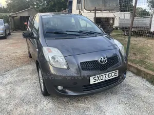 Toyota Yaris 2006 Gray