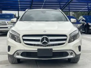 Mercedes-Benz GLA 250 2016 White